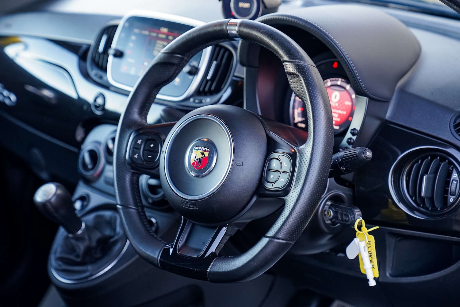 Used Abarth 500 2017 for sale - 76762552: Photo 16