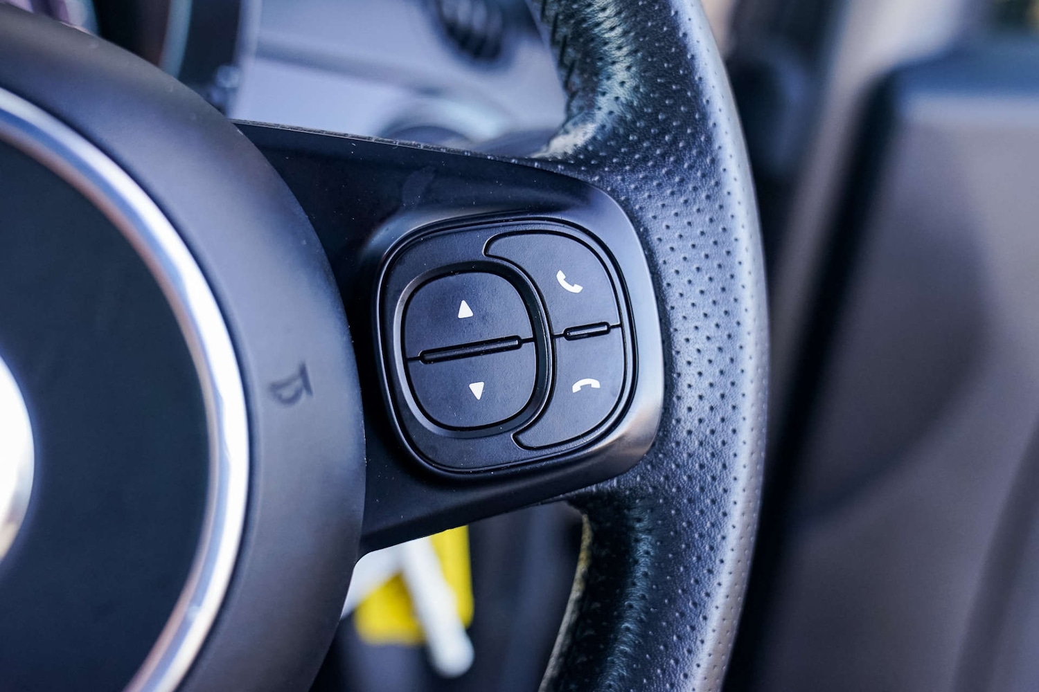 Used Abarth 500 2017 for sale - 76762552: Photo 17