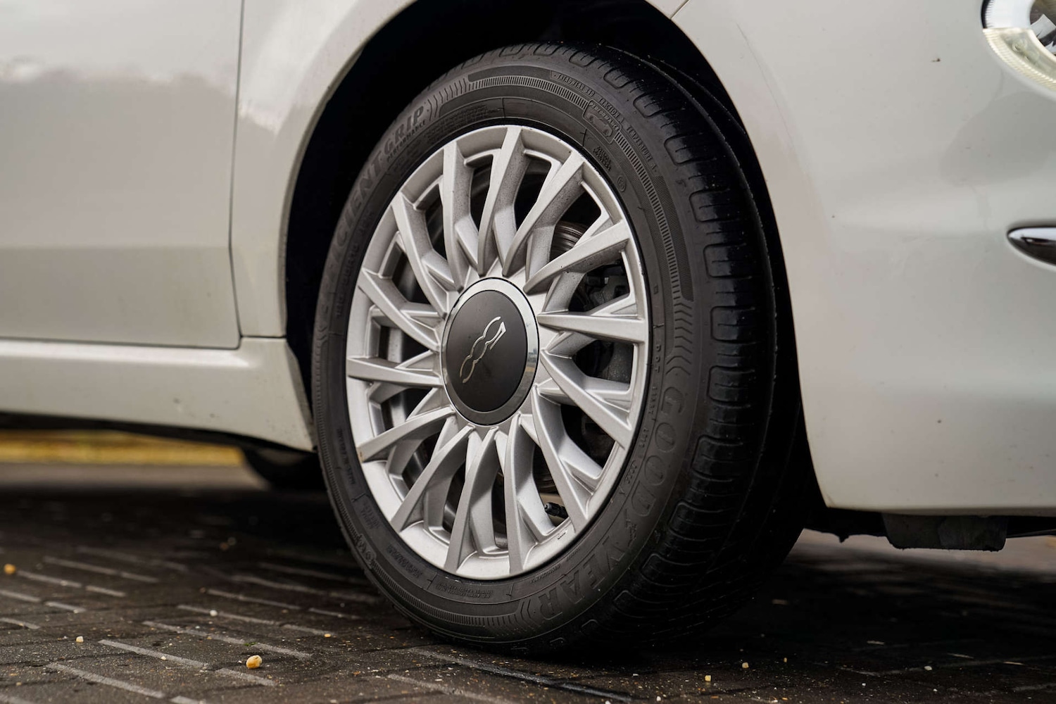 Used Fiat 500 2022 for sale - 76437869: Photo 2