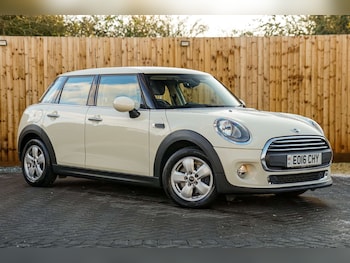 Used MINI Hatch 2016 for sale - 75482104: Photo