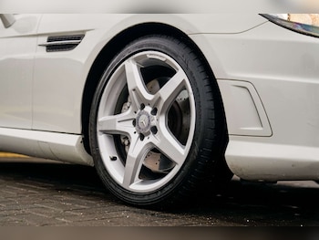 Used Mercedes-Benz SLK 2012 for sale - 77469811: Photo