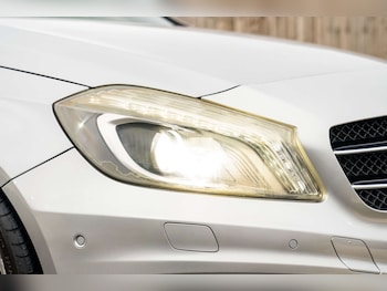 Used Mercedes-Benz A-Class 2012 for sale - 76854618: Photo