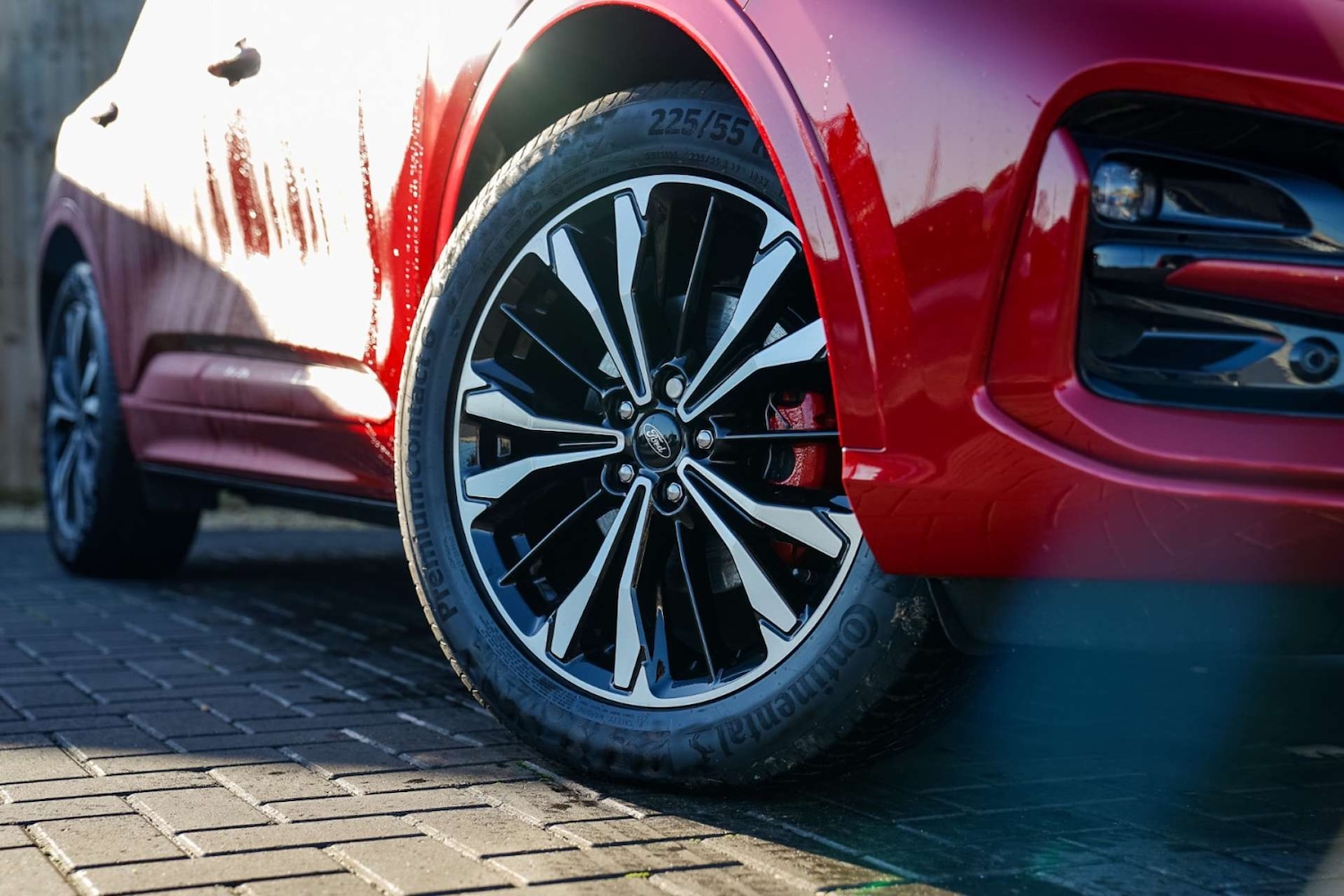 Used Ford Kuga 2023 for sale - 76436173: Photo 2