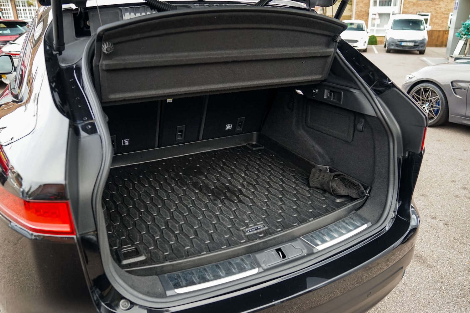 Used Jaguar F-Pace 2020 for sale - 76228745: Photo 17