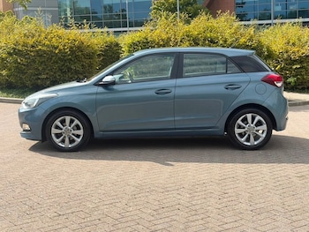 Used Hyundai i20 2015 for sale - 79493549: Photo