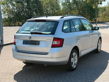 Used Skoda Fabia 2015 for sale - 79493674: Photo