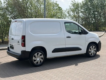 Used Citroen Berlingo 2020 for sale - 79394771: Photo