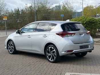 Used Toyota Auris 2015 for sale - 79313009: Photo