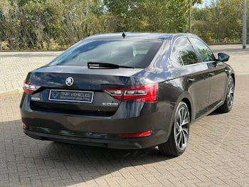 Used Skoda Superb 2016 for sale - 79764592: Photo