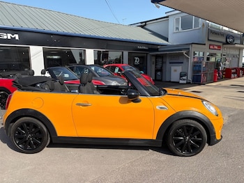 Used MINI Convertible 2016 for sale - 78693496: Photo