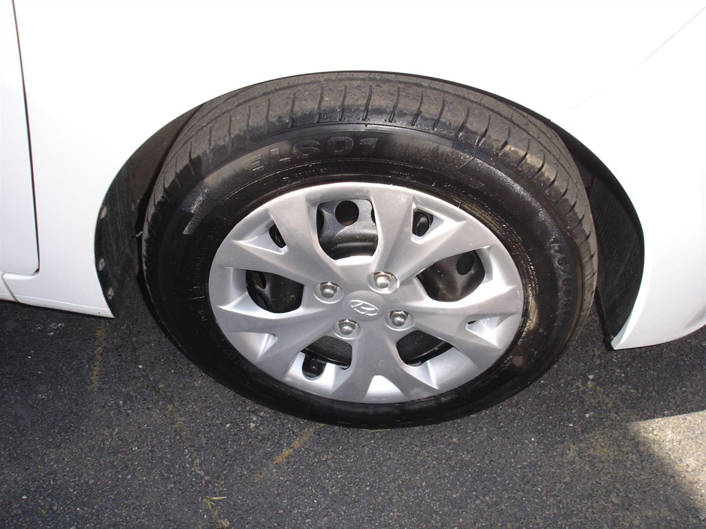 Used Hyundai i10 2014 for sale - 78014887: Photo 10