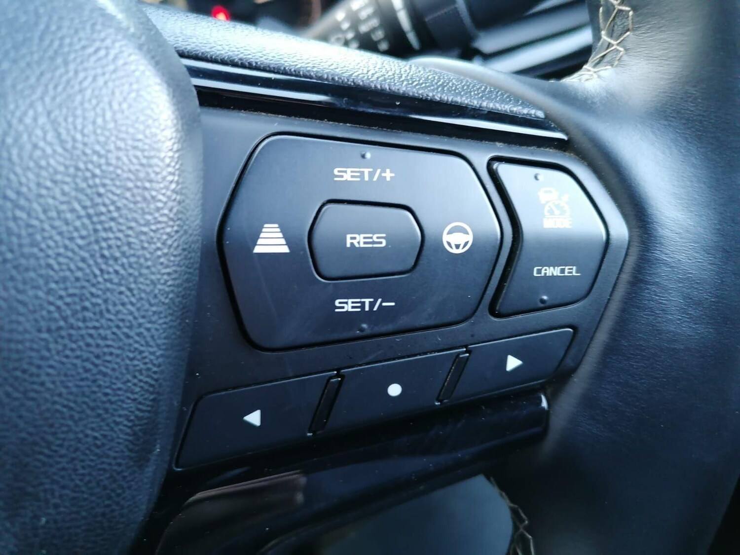 Used Isuzu D-Max 2024 for sale - 77345019: Photo 13