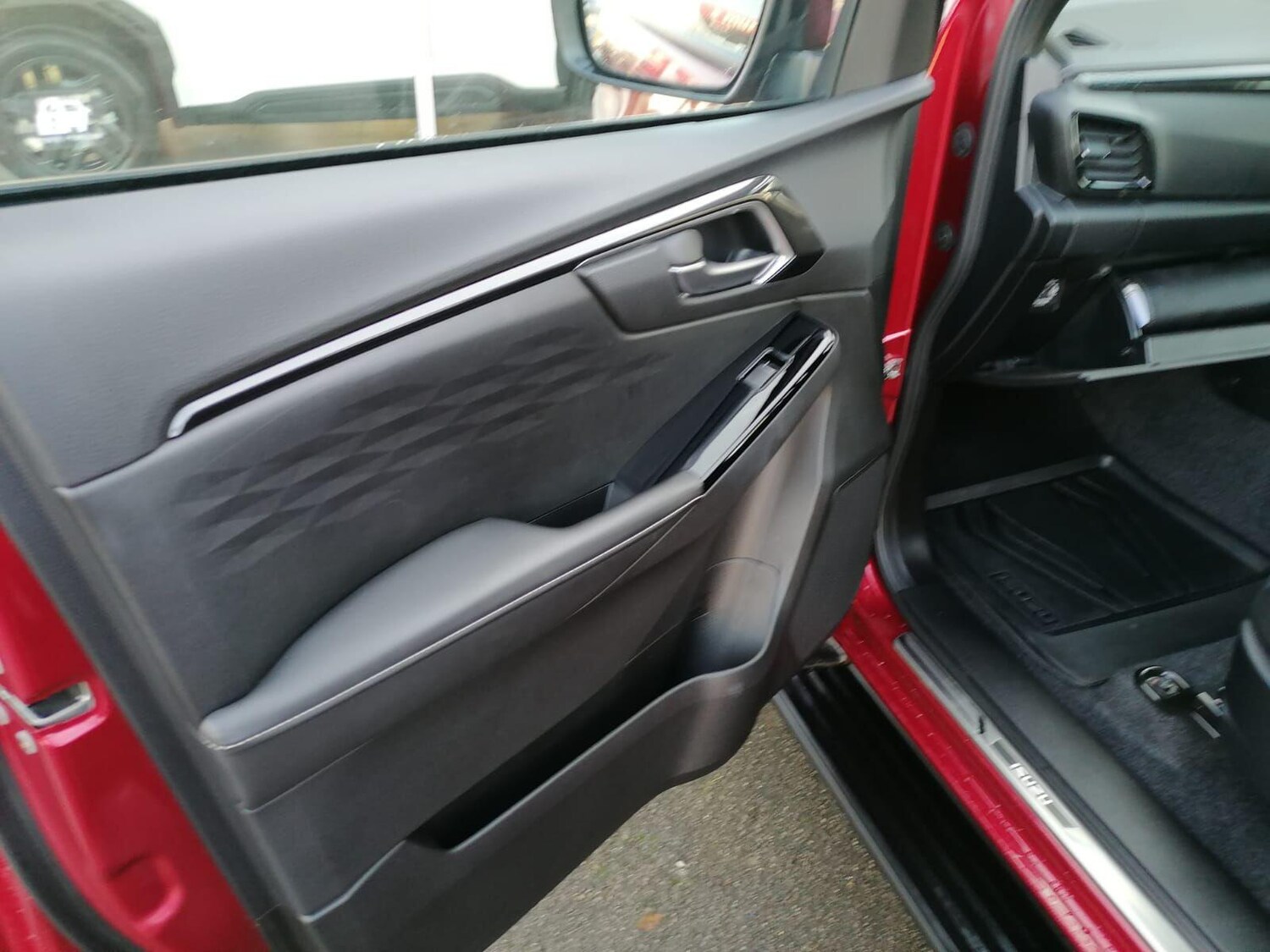 Used Isuzu D-Max 2024 for sale - 77345019: Photo 22