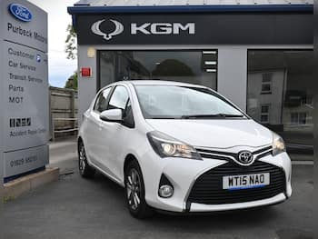 Used Toyota Yaris 2015 for sale - 79842073: Photo