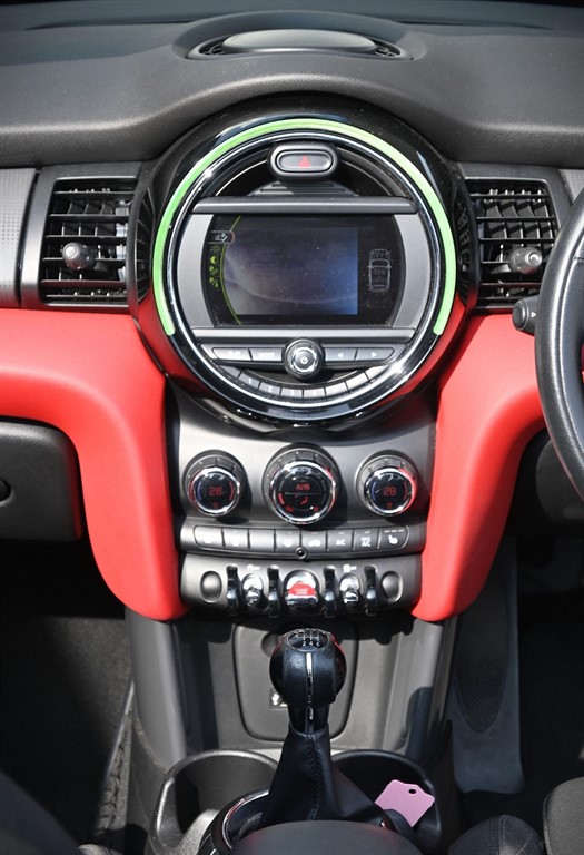 Used MINI Convertible 2017 for sale - 77988839: Photo 15