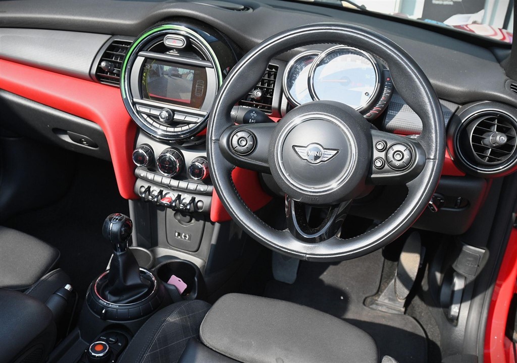 Used MINI Convertible 2017 for sale - 77988839: Photo 16