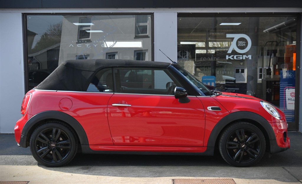 Used MINI Convertible 2017 for sale - 77988839: Photo 9