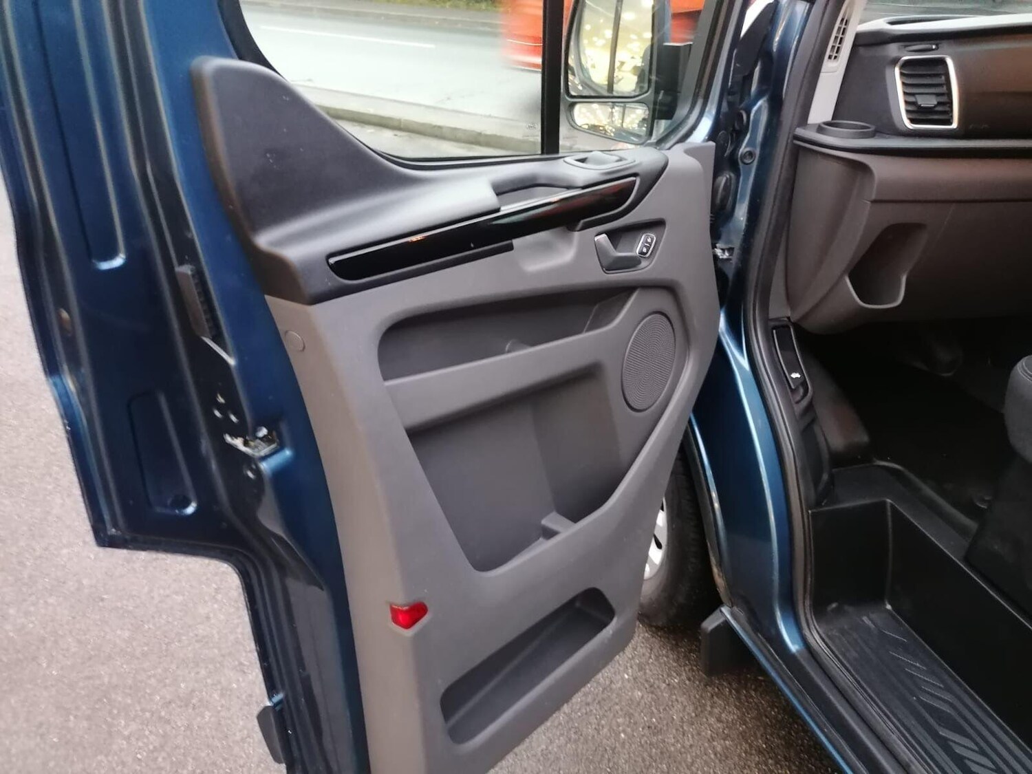 Used Ford Transit Custom 2019 for sale - 77344189: Photo 29