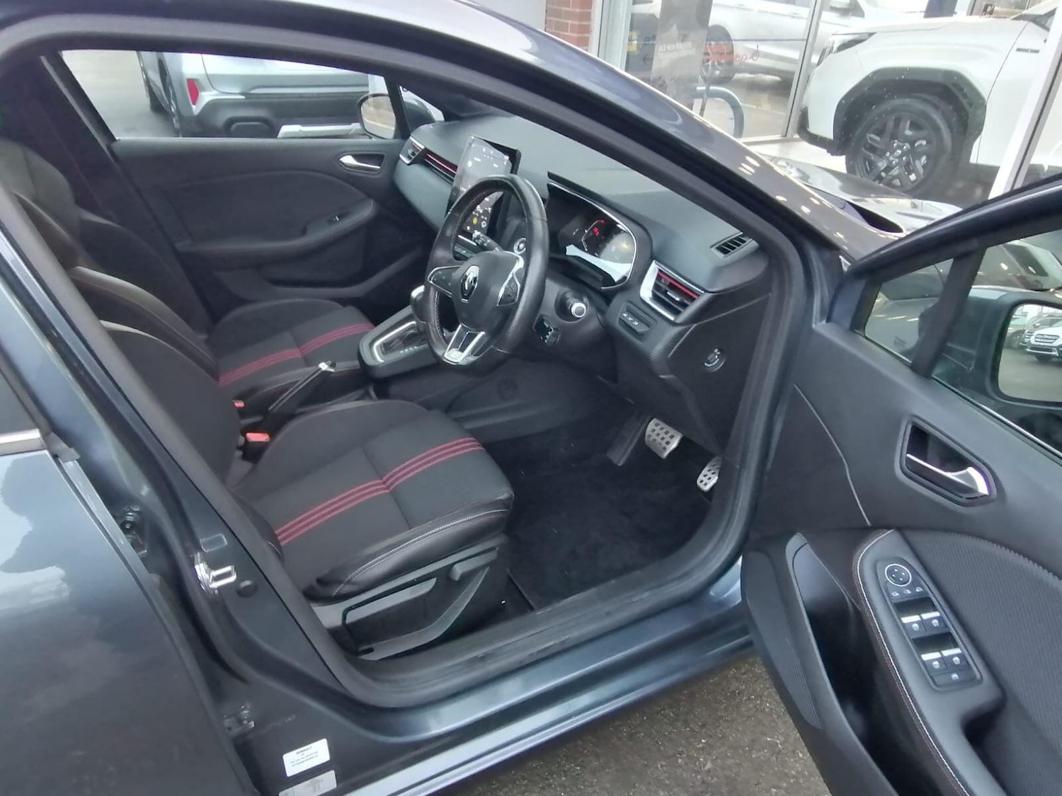 Used Renault Clio 2020 for sale - 77424948: Photo 10