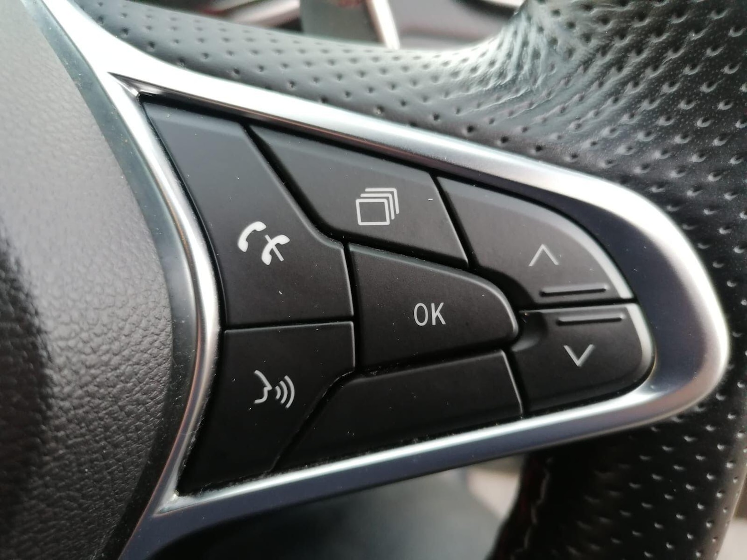 Used Renault Clio 2020 for sale - 77424948: Photo 14