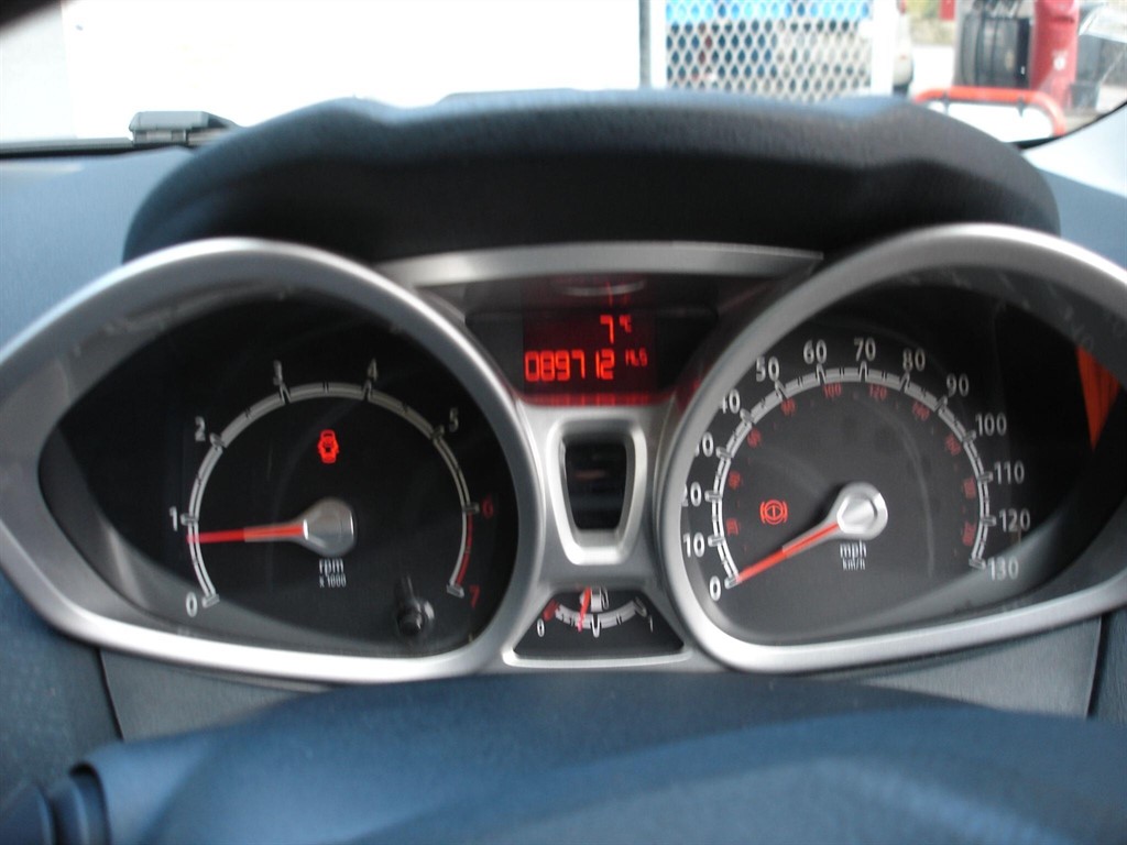 Used Ford Fiesta 2011 for sale - 77830615: Photo 16