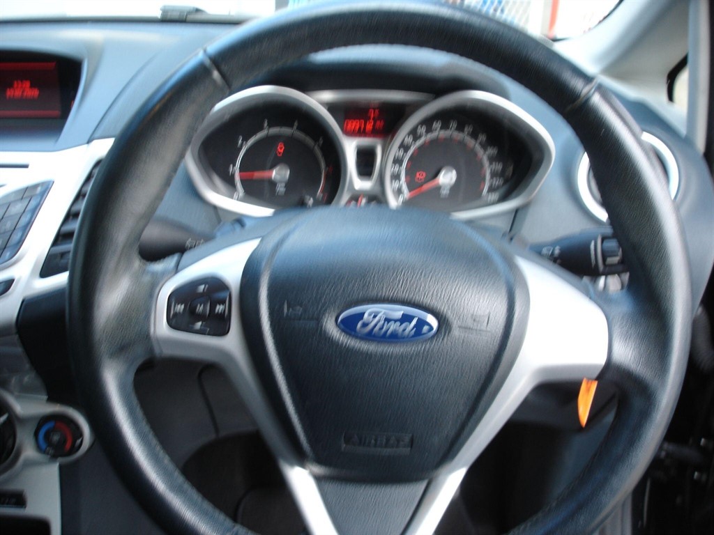 Used Ford Fiesta 2011 for sale - 77830615: Photo 17