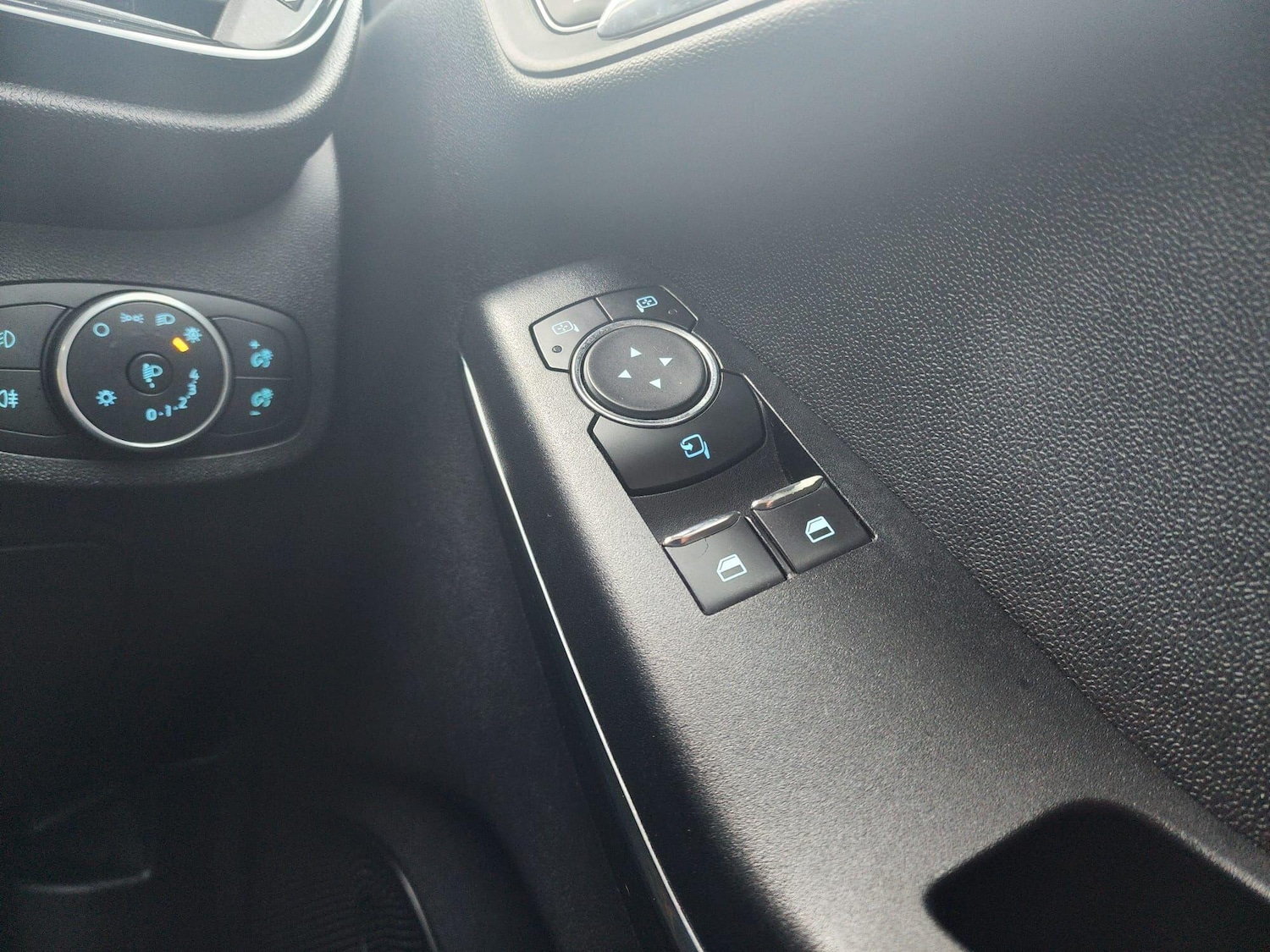 Used Ford Fiesta 2018 for sale - 77131333: Photo 12