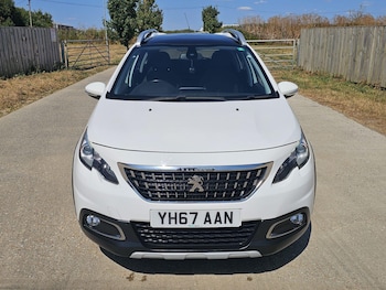 Used Peugeot 2008 2017 for sale - 79279710: Photo