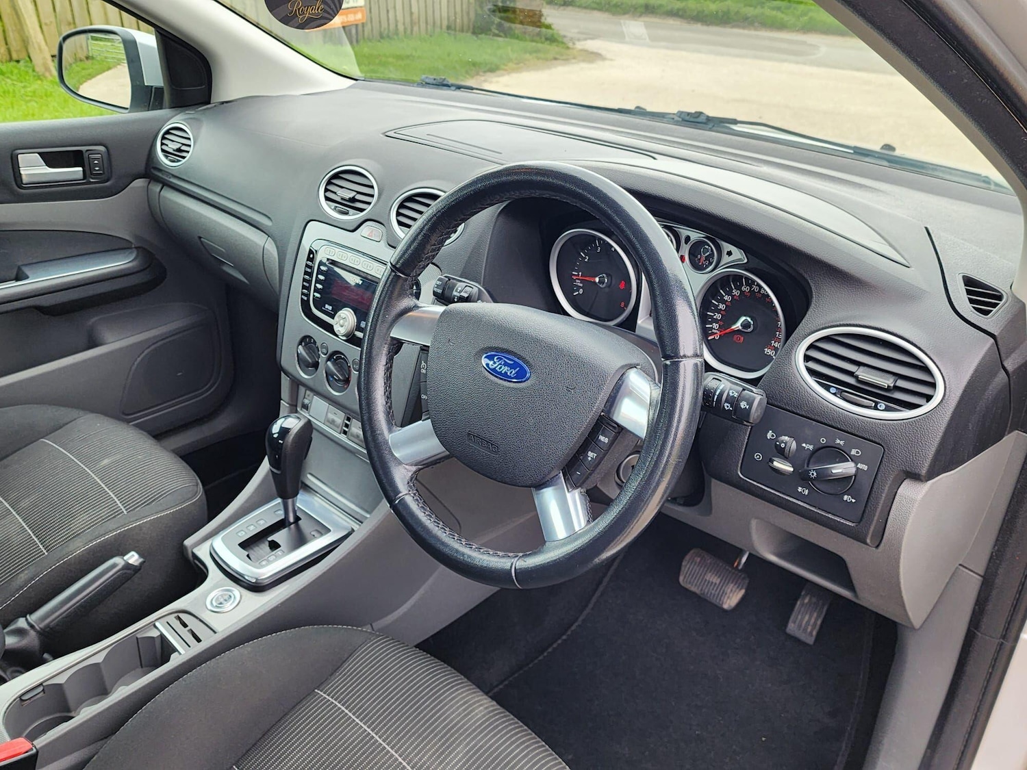 Used Ford Focus 2010 for sale - 78100758: Photo 9