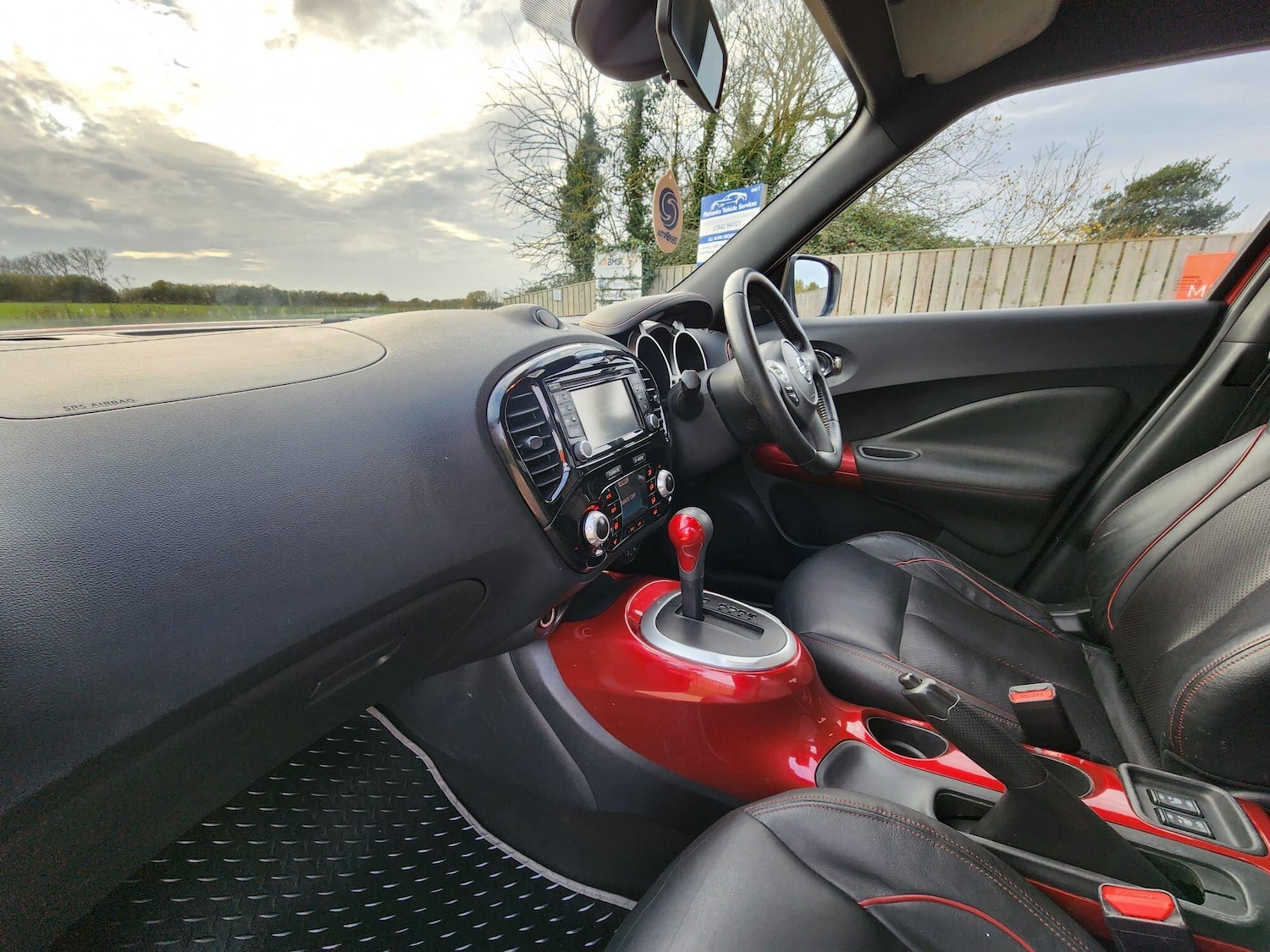 Used Nissan Juke 2014 for sale - 76573794: Photo 11