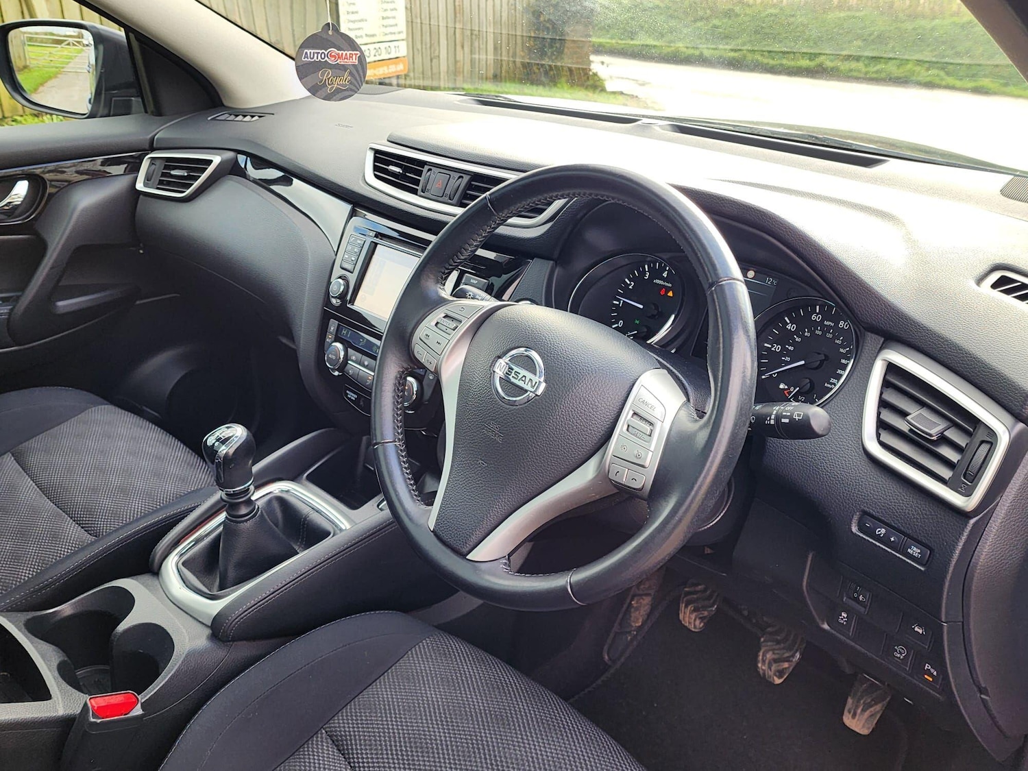 Used Nissan Qashqai 2015 for sale - 76899378: Photo 9