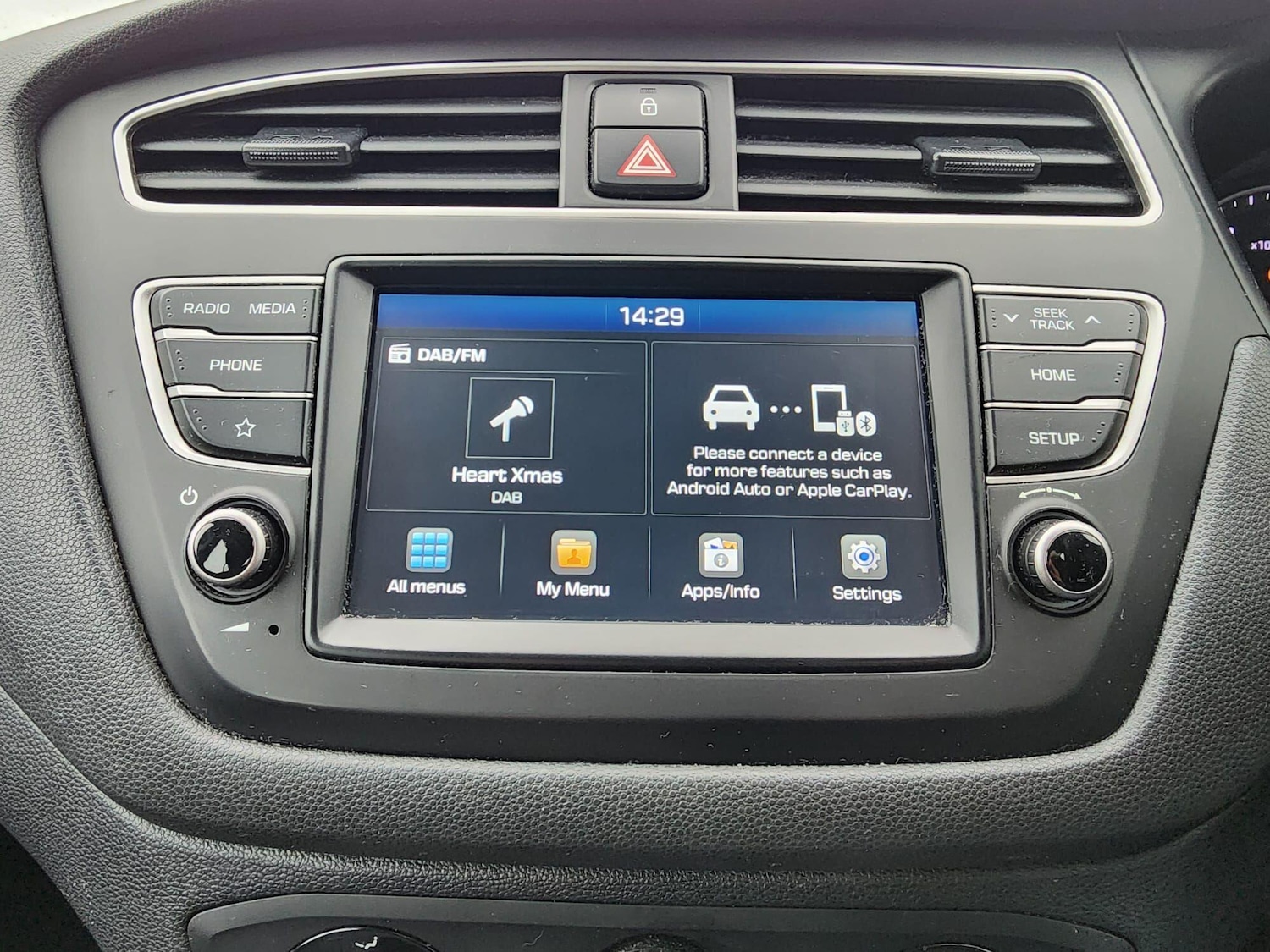 Used Hyundai i20 2018 for sale - 76728077: Photo 17