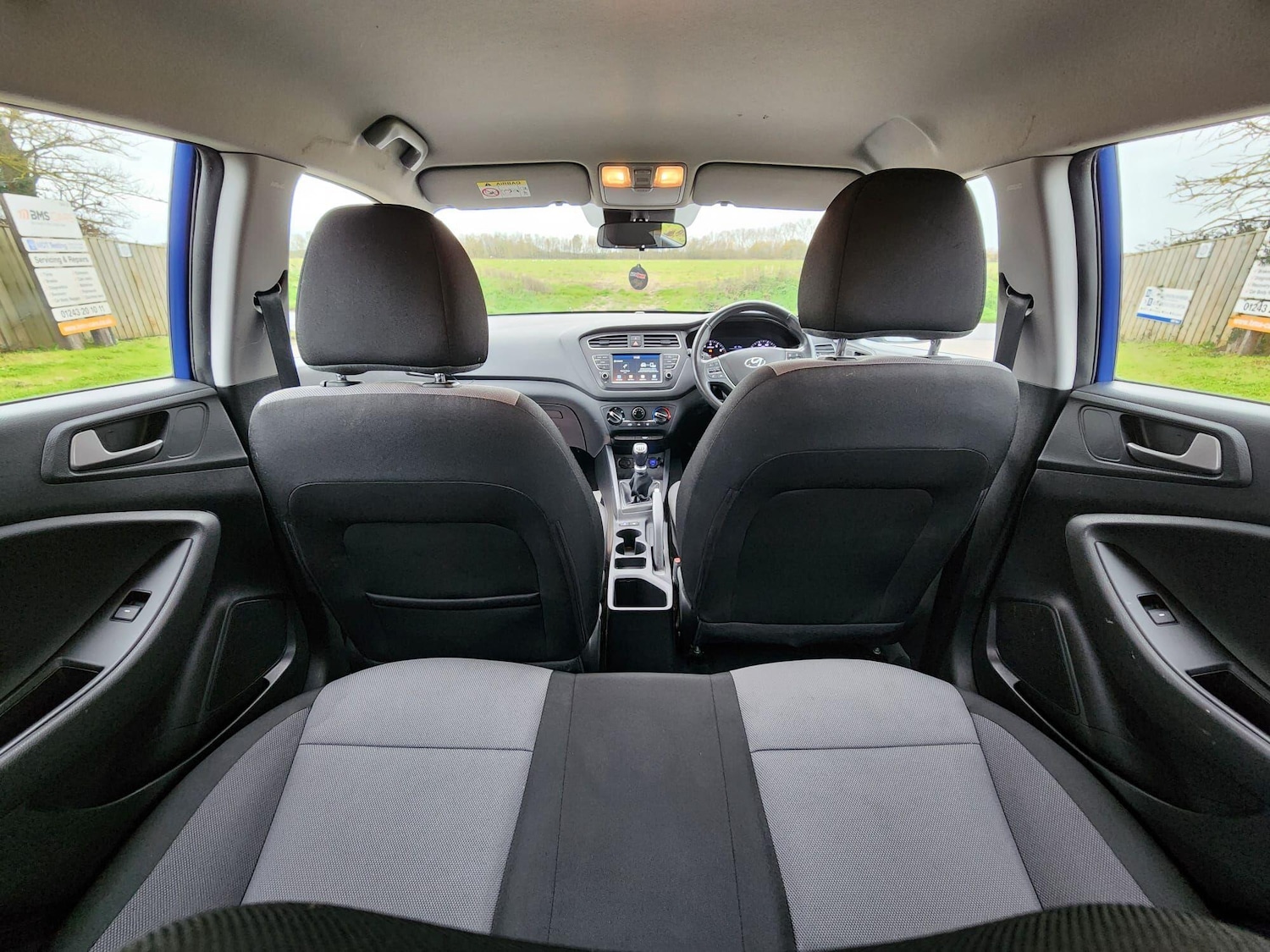 Used Hyundai i20 2018 for sale - 76728077: Photo 9