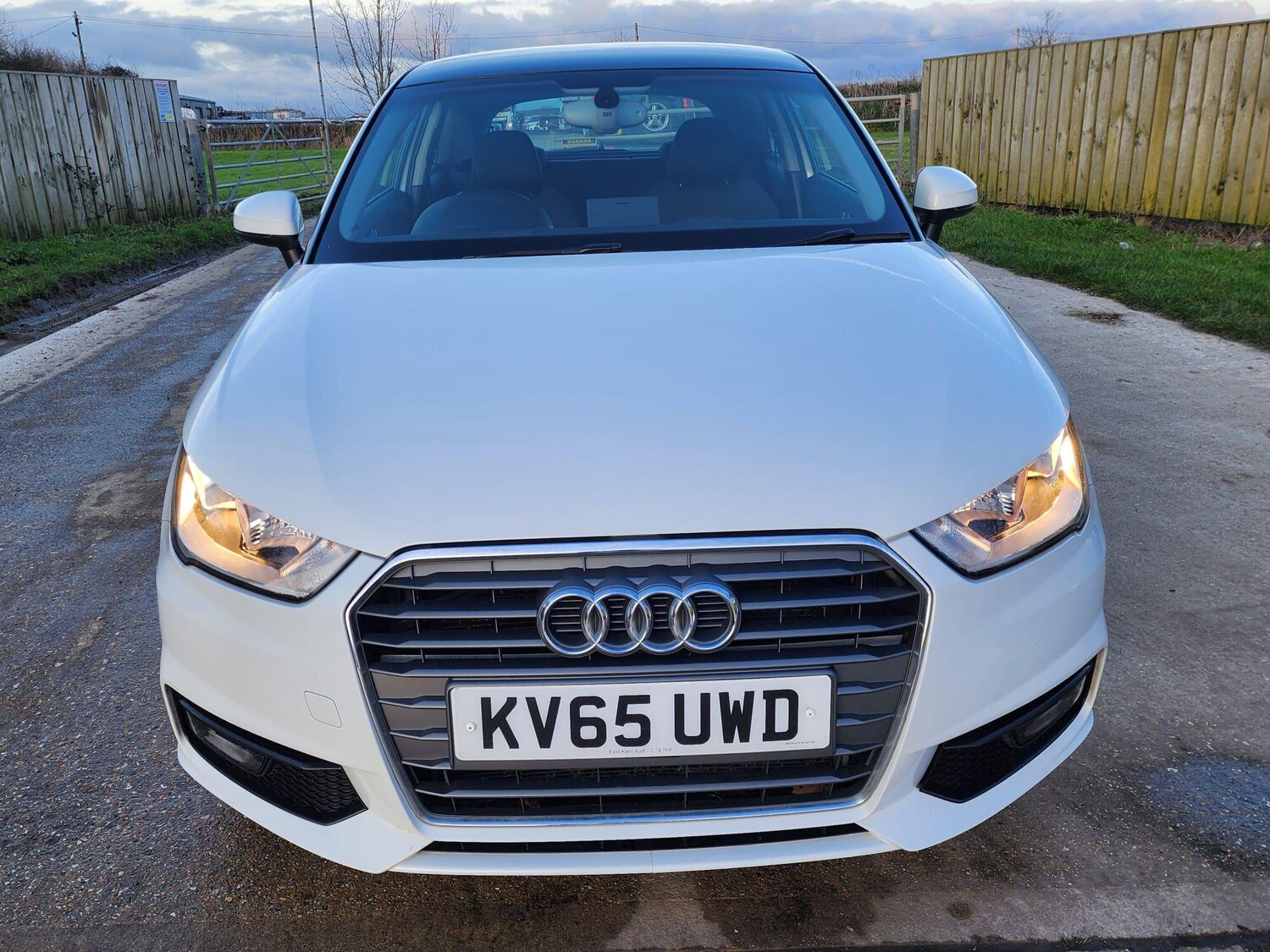 Used Audi A1 2015 for sale - 77411267: Photo 2