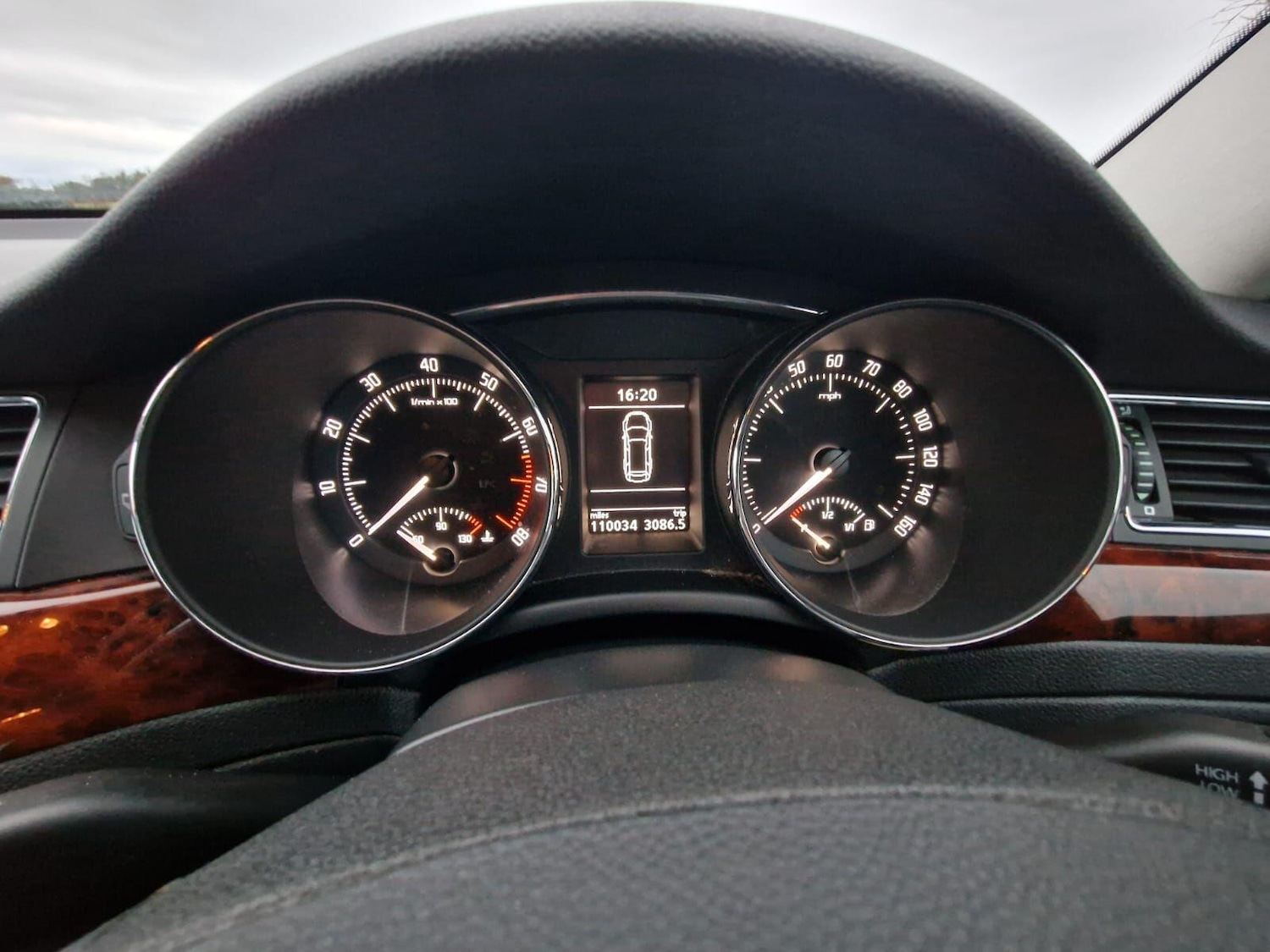 Used Skoda Superb 2012 for sale - 76389198: Photo 14