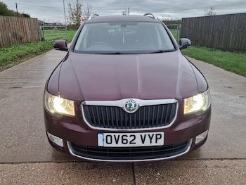 Used Skoda Superb 2012 for sale - 76389198: Photo