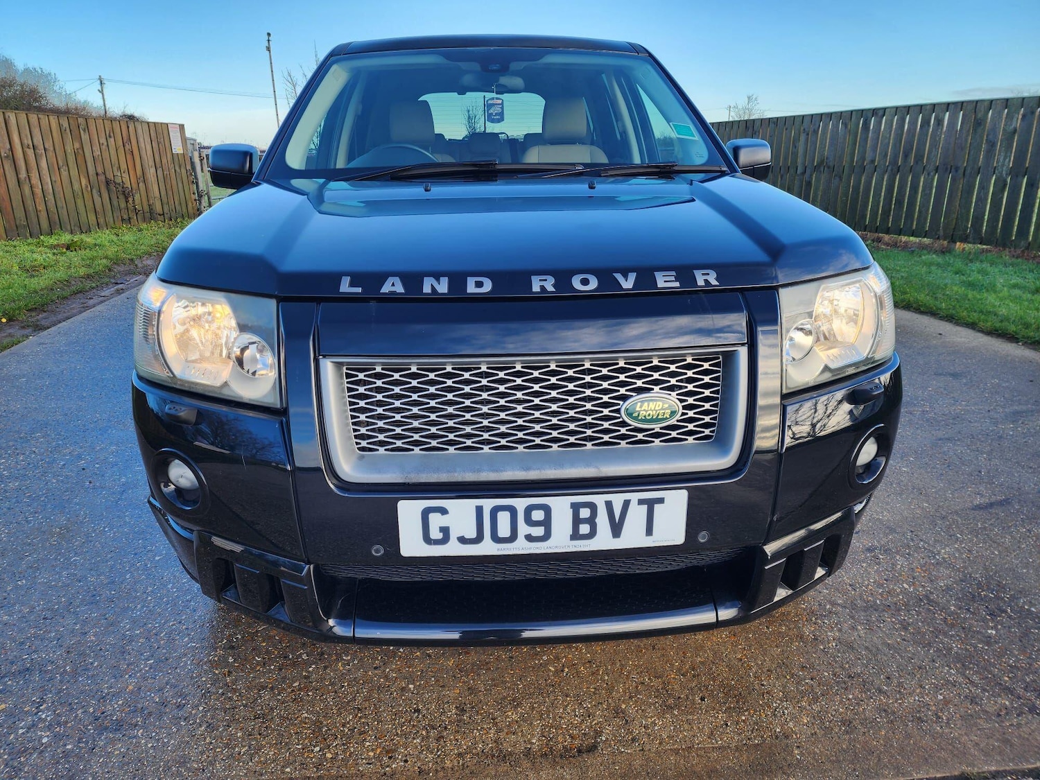 Used Land Rover Freelander 2009 for sale - 77230218: Photo 2