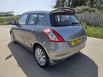 Used Suzuki Swift 2011 for sale - 78989212: Photo