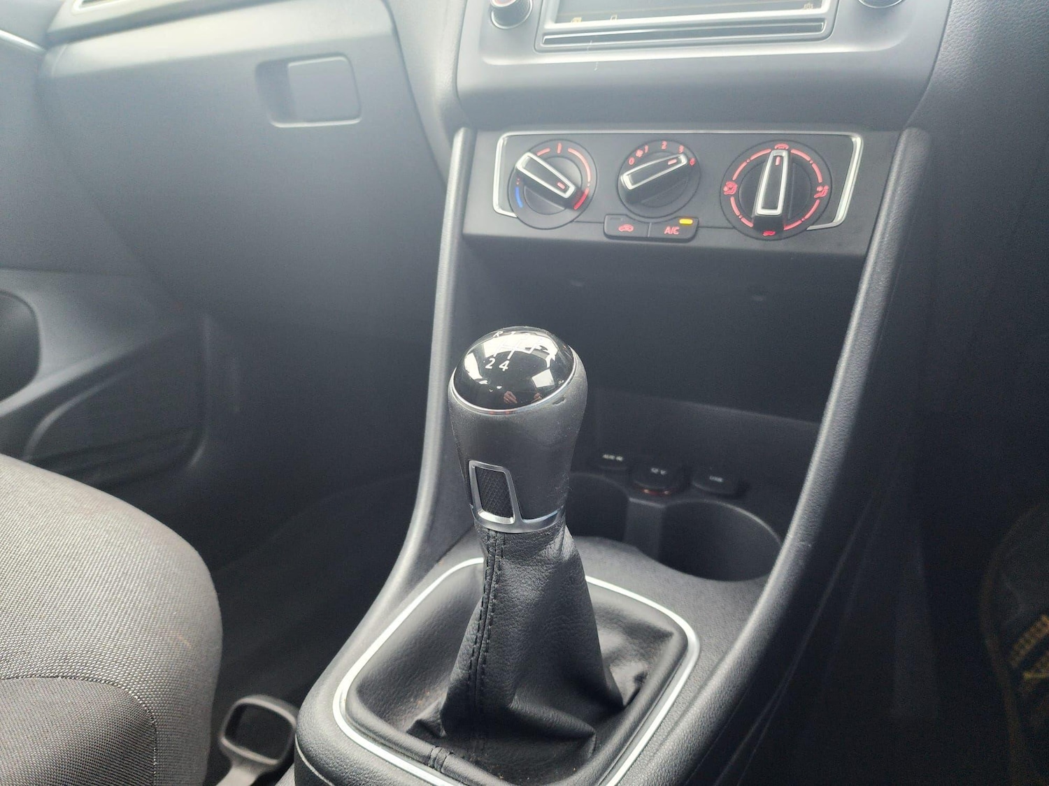 Used Volkswagen Polo 2016 for sale - 77130894: Photo 12