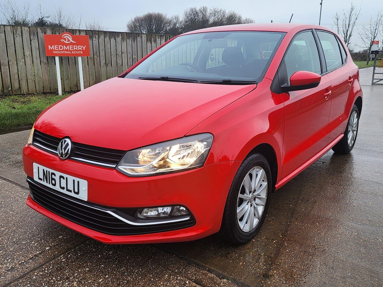 Used Volkswagen Polo 2016 for sale - 77130894: Photo 3