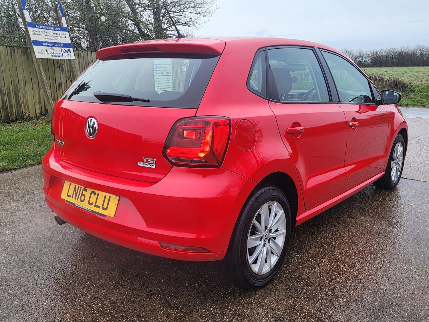 Used Volkswagen Polo 2016 for sale - 77130894: Photo 6