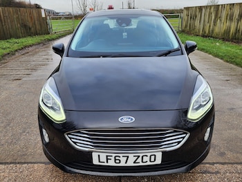 Used Ford Fiesta 2017 for sale - 77279655: Photo