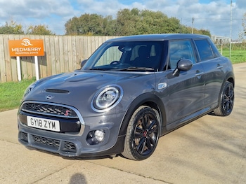 Used MINI Hatch 2018 for sale - 76423058: Photo