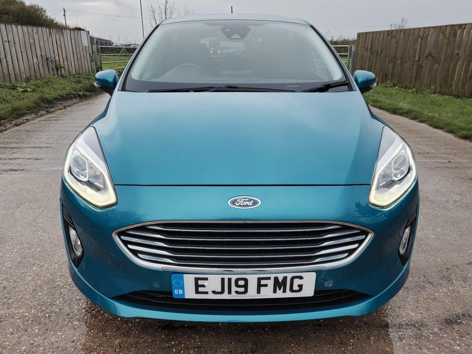 Used Ford Fiesta 2019 for sale - 76613135: Photo 2