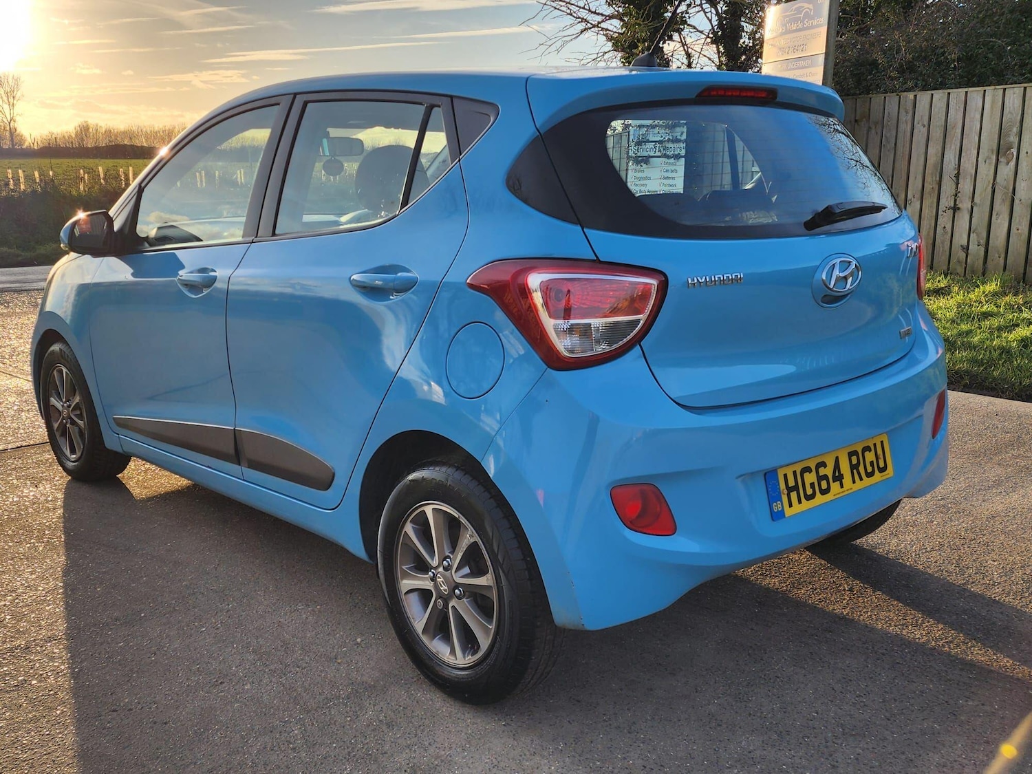 Used Hyundai i10 2015 for sale - 77131688: Photo 4