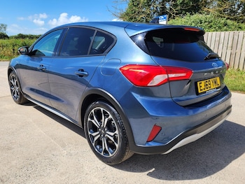 Used Ford Focus 2019 for sale - 78784102: Photo