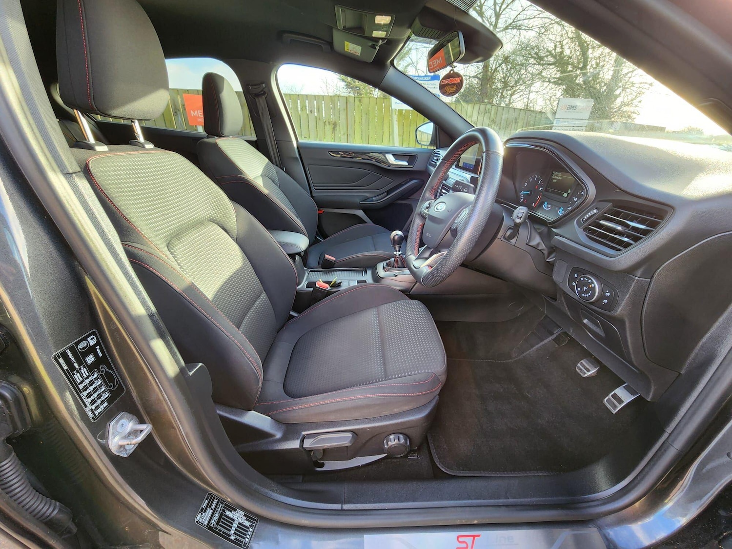 Used Ford Focus 2019 for sale - 76866196: Photo 8