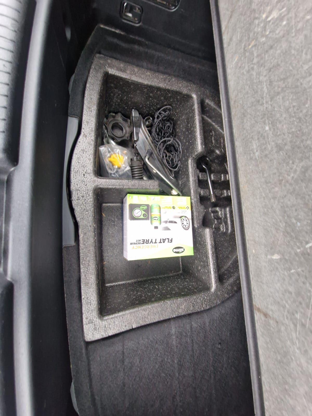 Used Kia Venga 2013 for sale - 76399228: Photo 14