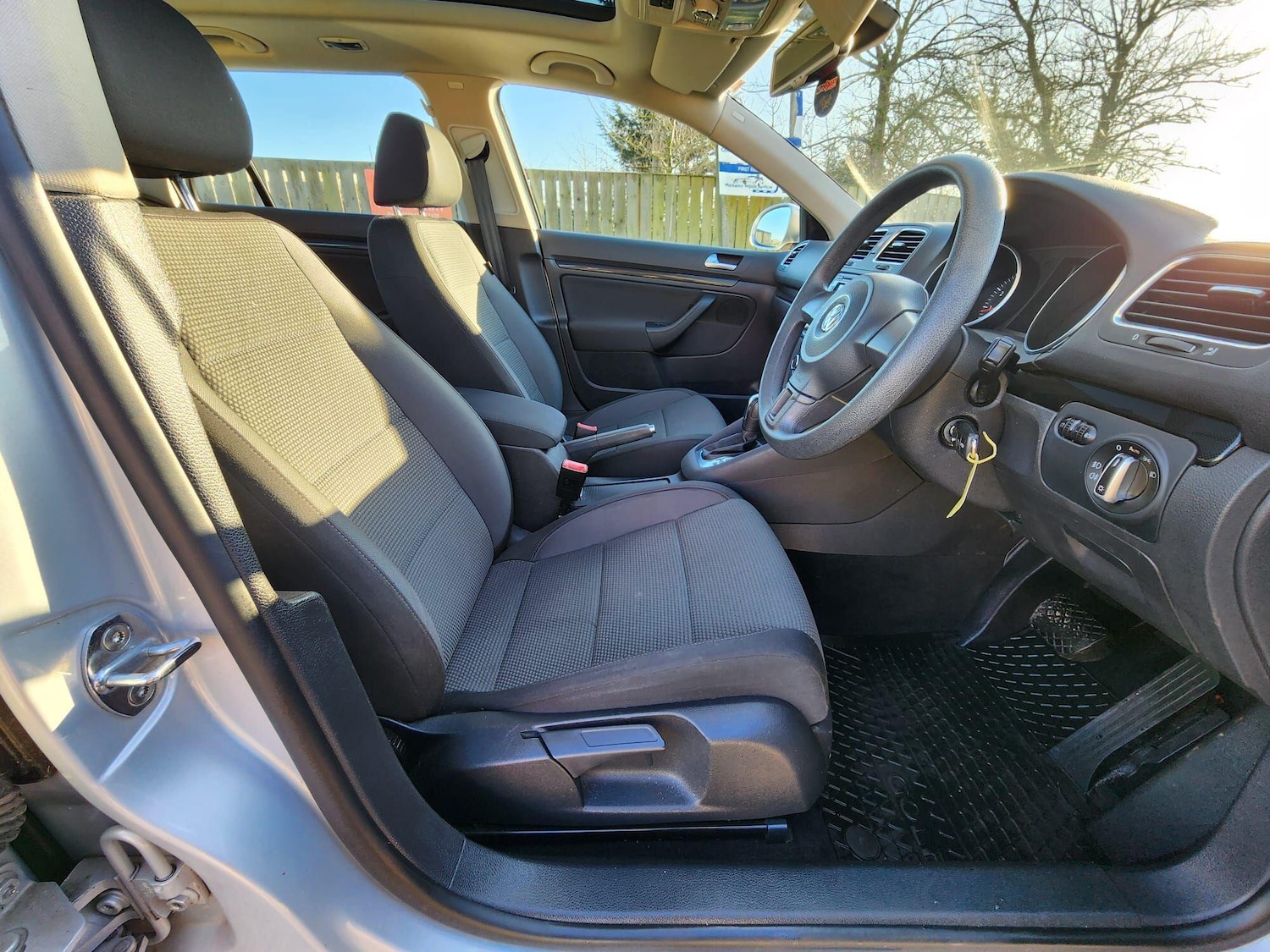 Used Volkswagen Golf 2013 for sale - 77892885: Photo 10