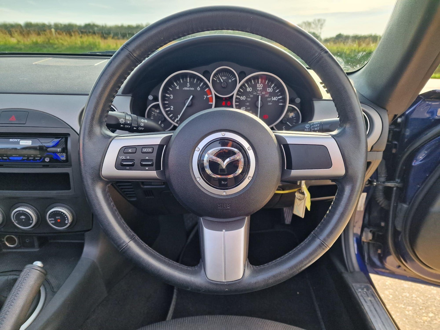 Used Mazda MX-5 2011 for sale - 76072243: Photo 14